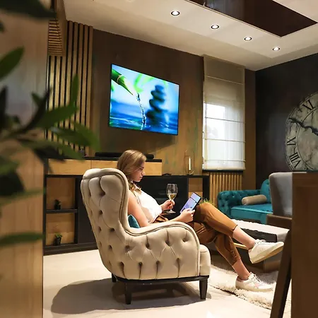 Design Platinium Lux: Private Wellness Retreat Apartment